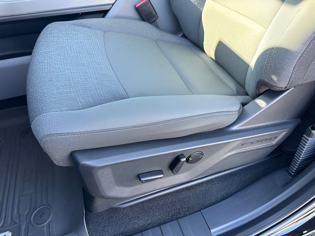 2024 Ford F-150 Lightning Flash