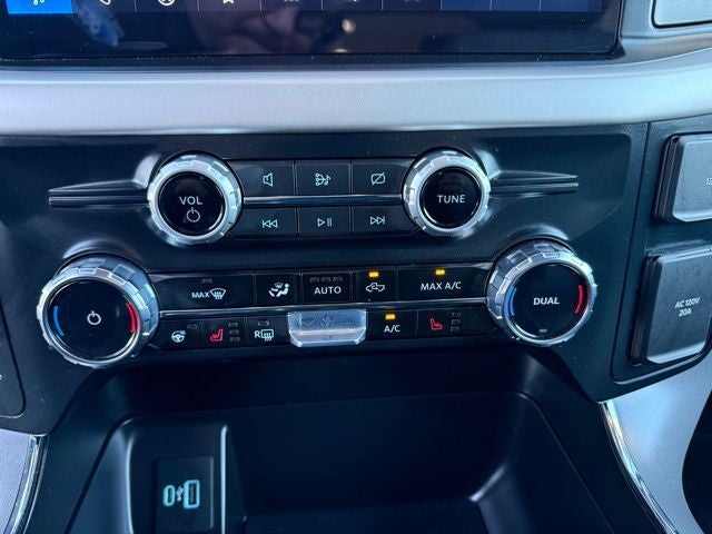 2023 Ford F-150 Lightning XLT