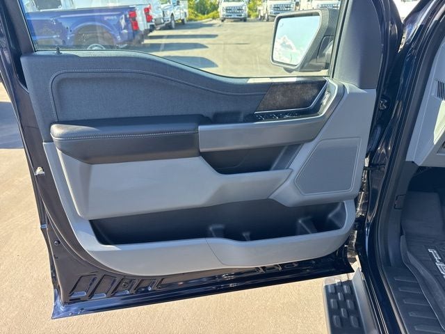 2024 Ford F-150 Lightning XLT