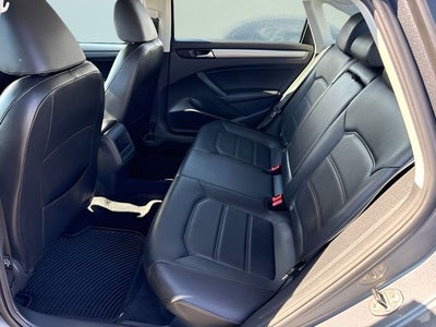 2014 Volkswagen Passat 1.8T S