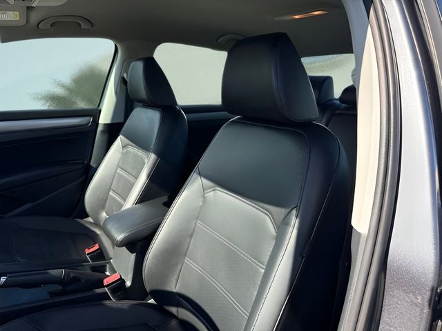 2014 Volkswagen Passat 1.8T S