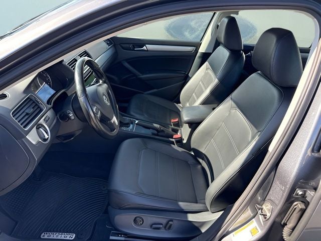 2014 Volkswagen Passat 1.8T S