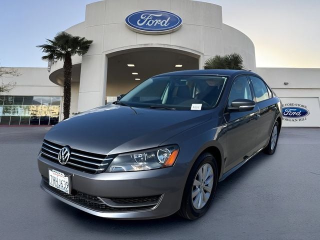 2014 Volkswagen Passat 1.8T S