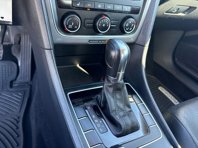 2014 Volkswagen Passat 1.8T S