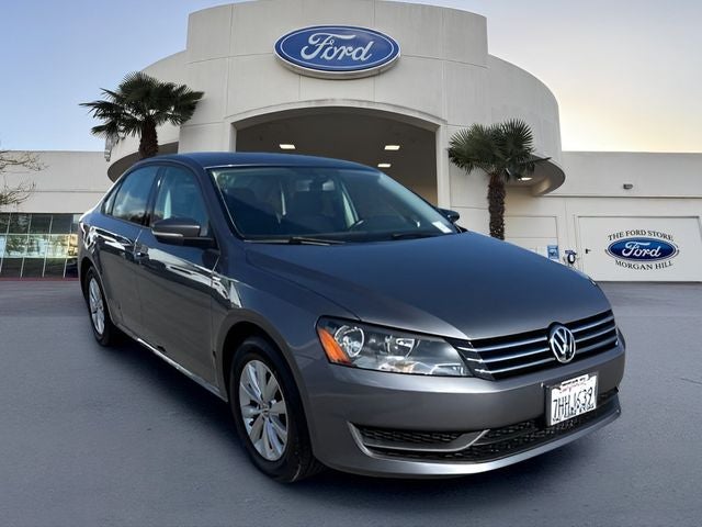 2014 Volkswagen Passat 1.8T S