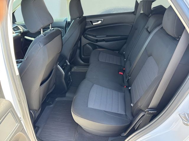 2021 Ford Edge SE