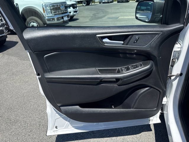 2021 Ford Edge SE