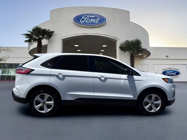 2021 Ford Edge SE