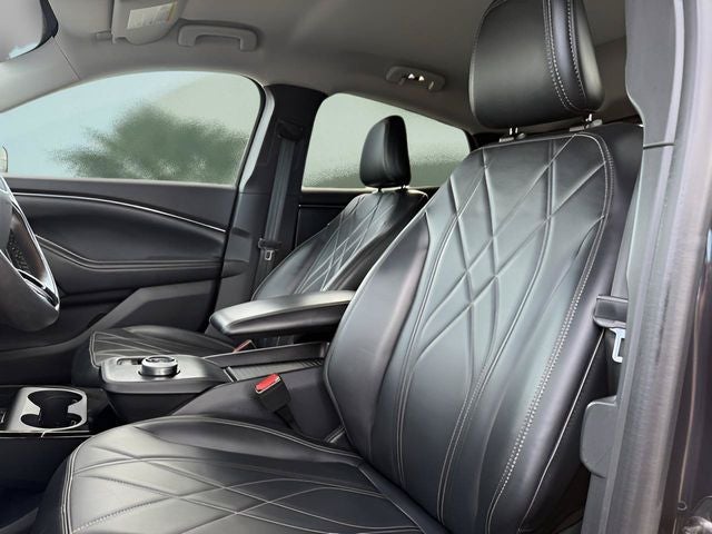 2022 Ford Mustang Mach-E Select