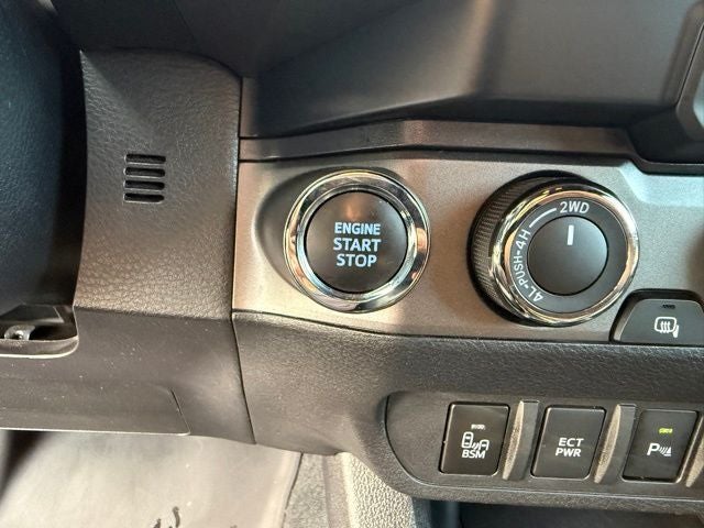 2023 Toyota Tacoma TRD Off-Road V6