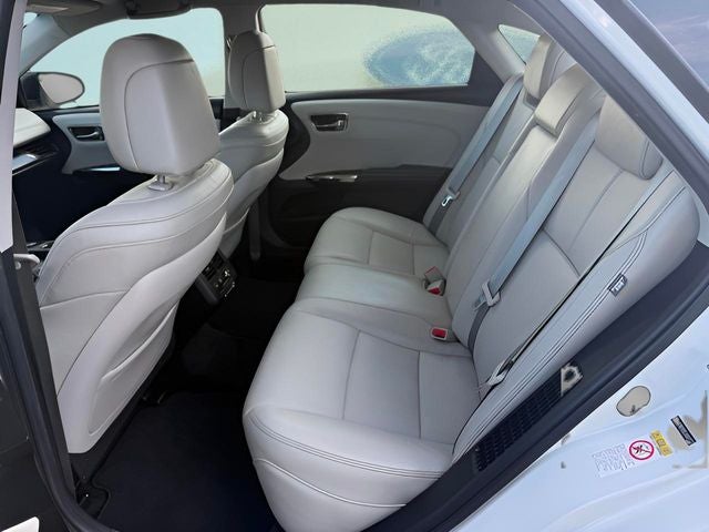 2018 Toyota Avalon Hybrid Limited