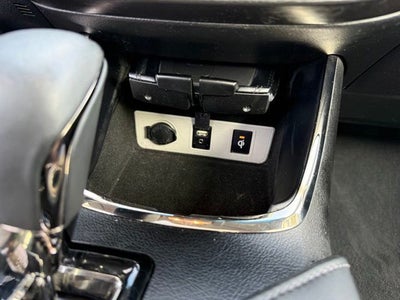 2018 Toyota Avalon Hybrid Limited