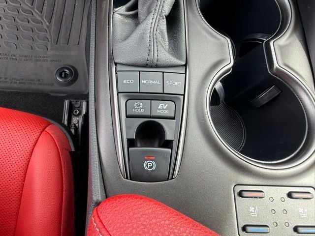 2024 Toyota Camry Hybrid XSE