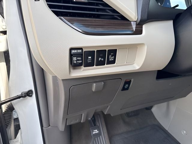 2017 Toyota Sienna XLE 7 Passenger