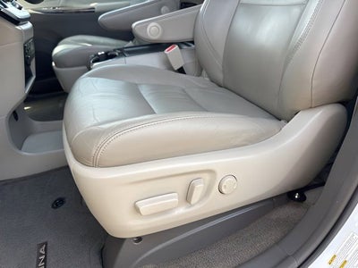 2017 Toyota Sienna XLE 7 Passenger
