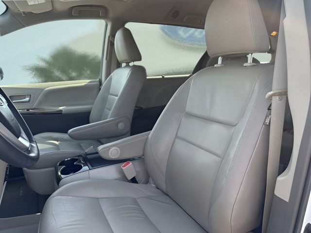2017 Toyota Sienna XLE 7 Passenger