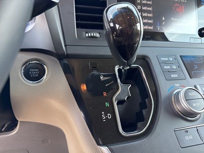 2017 Toyota Sienna XLE 7 Passenger
