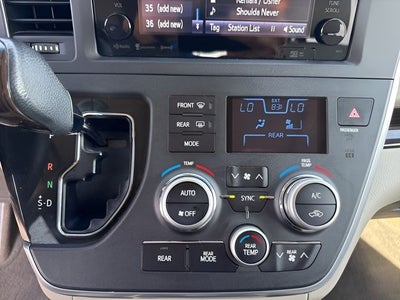2017 Toyota Sienna XLE 7 Passenger