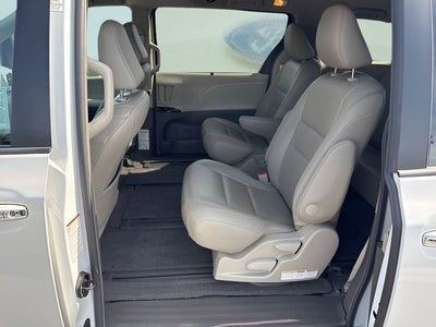 2017 Toyota Sienna XLE 7 Passenger