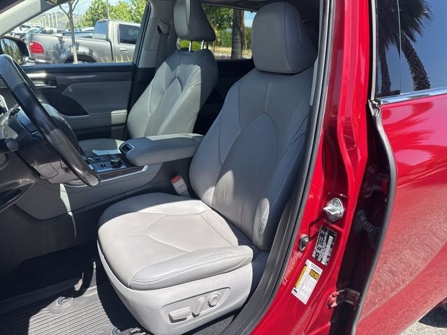 2022 Toyota Highlander Limited