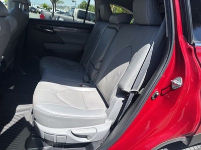 2022 Toyota Highlander Limited