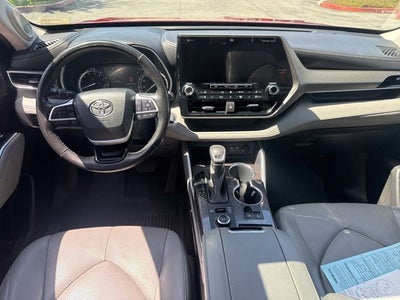 2022 Toyota Highlander Limited