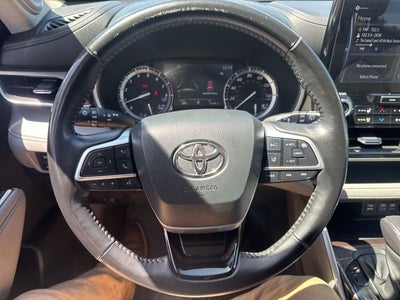 2022 Toyota Highlander Limited