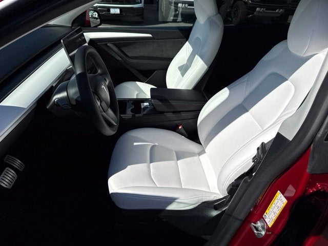 2024 Tesla Model Y Performance