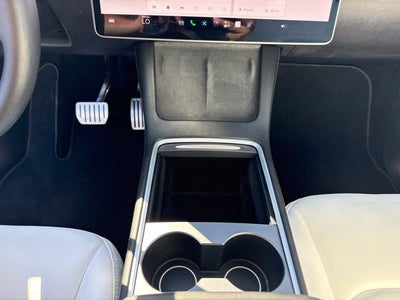 2024 Tesla Model Y Performance