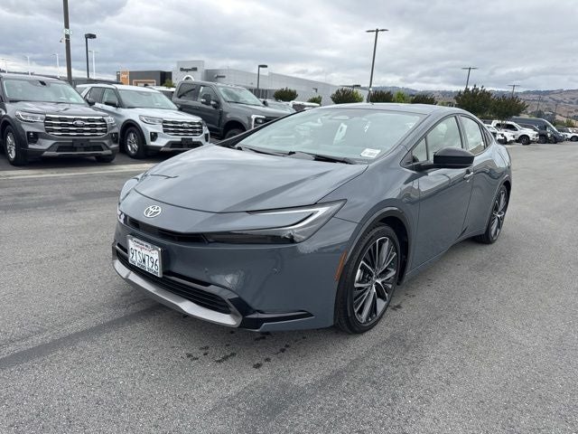 2025 Toyota Prius XLE FWD's photo
