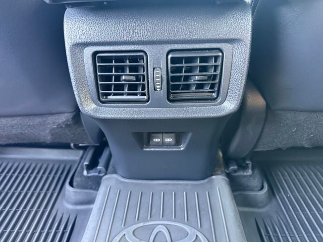 2024 Toyota Venza XLE