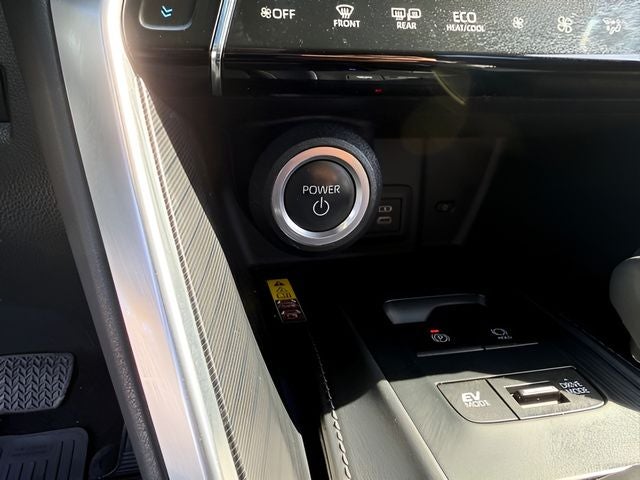 2024 Toyota Venza XLE