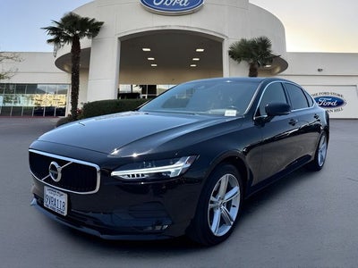 2018 Volvo S90 T5 Momentum