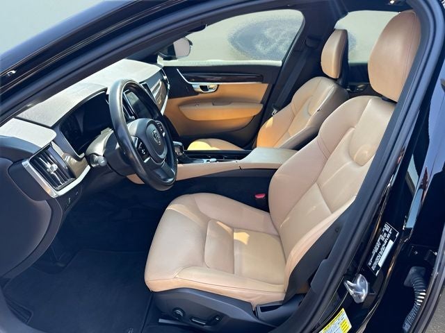 2018 Volvo S90 T5 Momentum