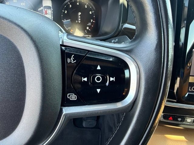 2018 Volvo S90 T5 Momentum