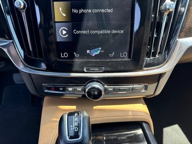 2018 Volvo S90 T5 Momentum