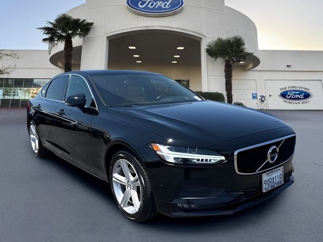 2018 Volvo S90 T5 Momentum