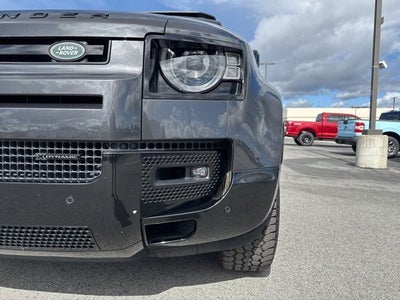 2022 Land Rover Defender 110 X-Dynamic SE