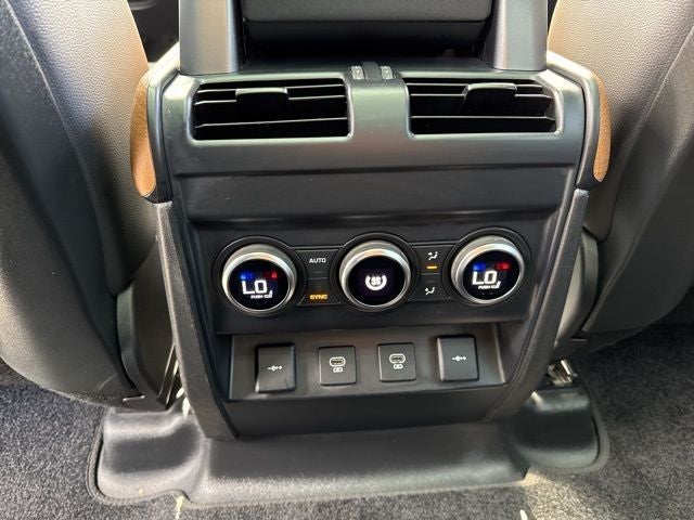 2022 Land Rover Defender 110 X-Dynamic SE