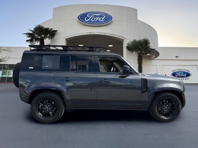 2022 Land Rover Defender 110 X-Dynamic SE