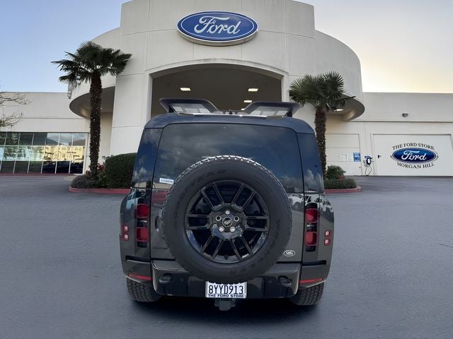 2022 Land Rover Defender 110 X-Dynamic SE