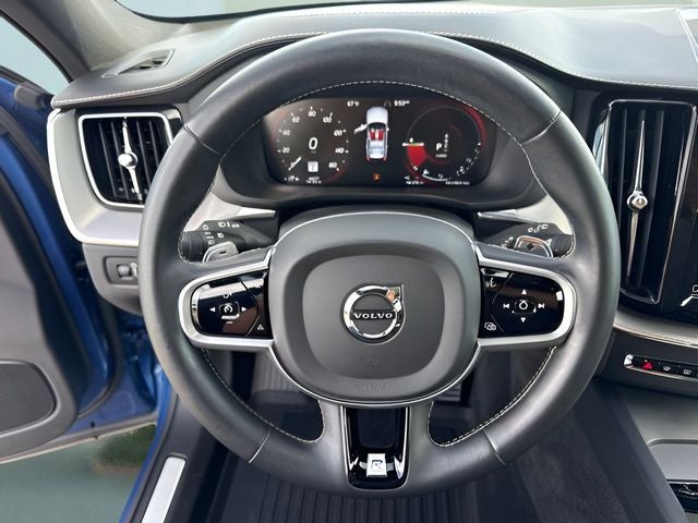 2020 Volvo XC60 Hybrid T8 R-Design