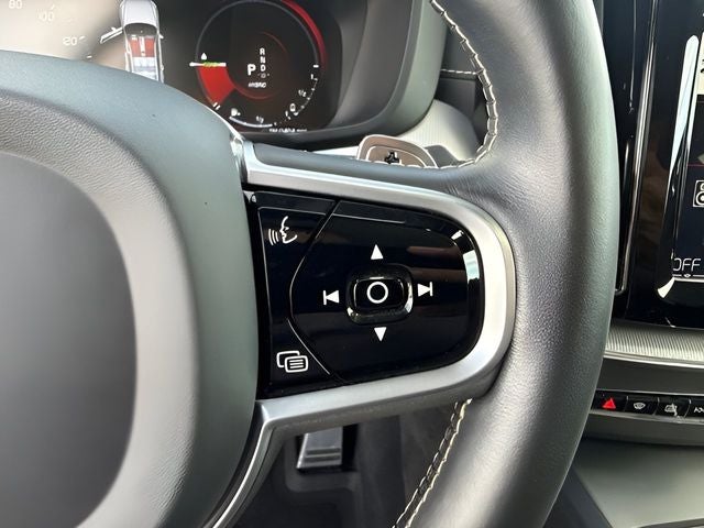 2020 Volvo XC60 Hybrid T8 R-Design